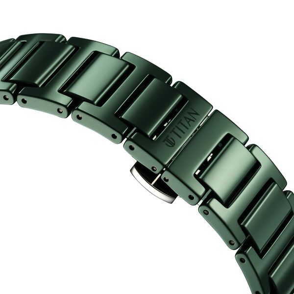 Titan Edge Ceramic Quartz in Glossy Green Dial Watch for Men - image number 4