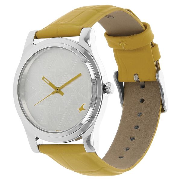 Buy Online Fastrack Quartz Analog Silver Dial Leather Strap Watch