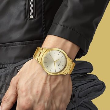 Titan Karishma Quartz Analog Champagne Dial Golden Stainless Steel Strap Watch For Men