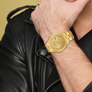 Titan Classique Slimline Champagne Dial Analog with Day and Date Stainless Steel Strap Watch for Men