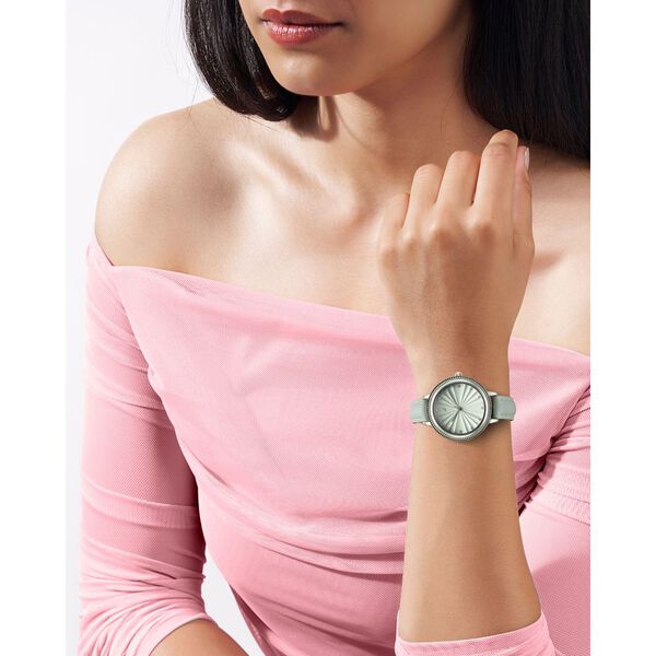 Fastrack Stunners X Quartz Analog Green Dial Leather Strap Watch For Girls - image number 5