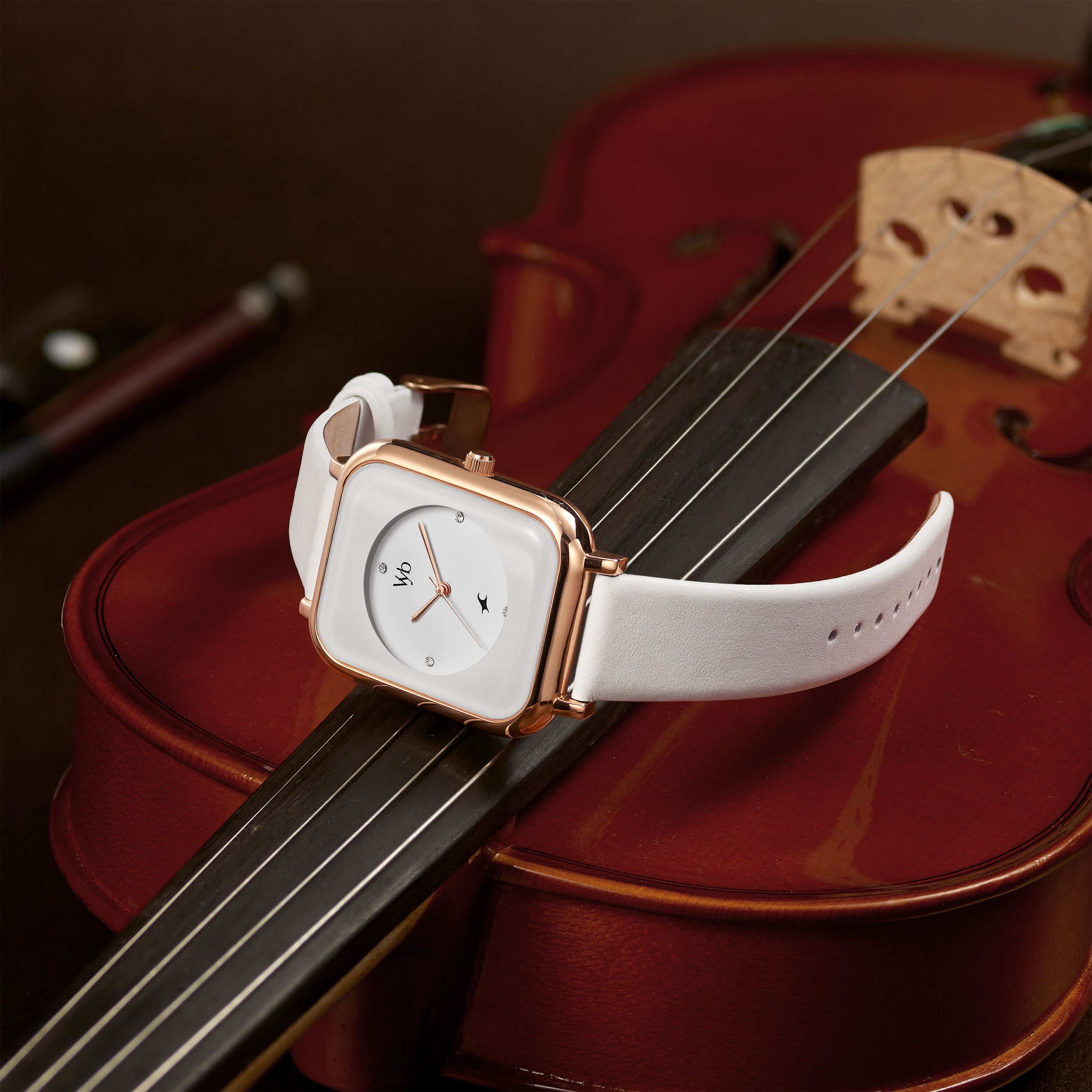 Fastrack band for girls online