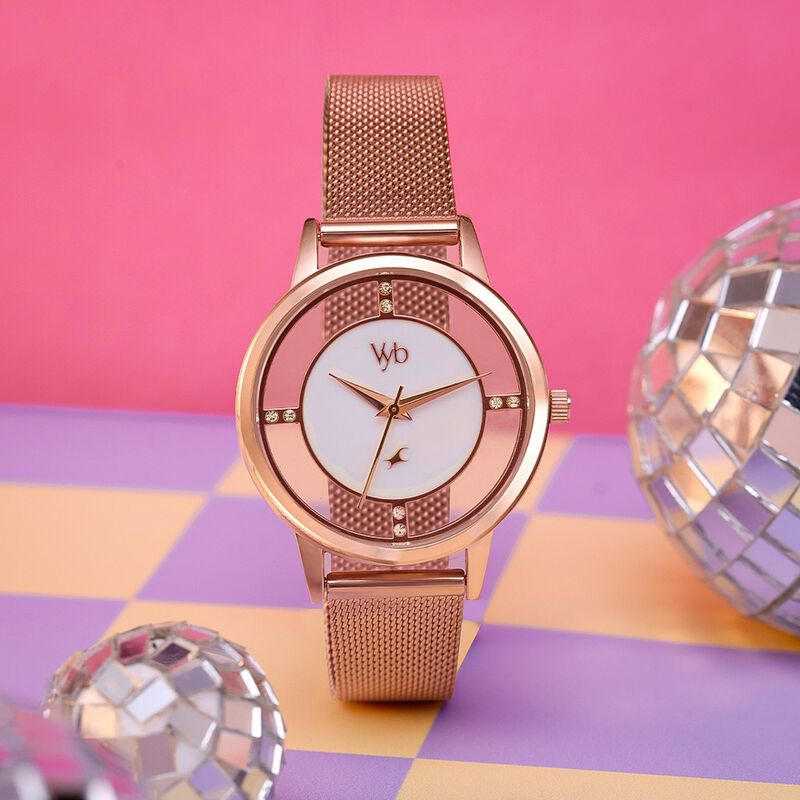 Vyb Runway By Fastrack Quartz Analog White Dial Rose Gold Stainless Steel Strap Watch For Girls
