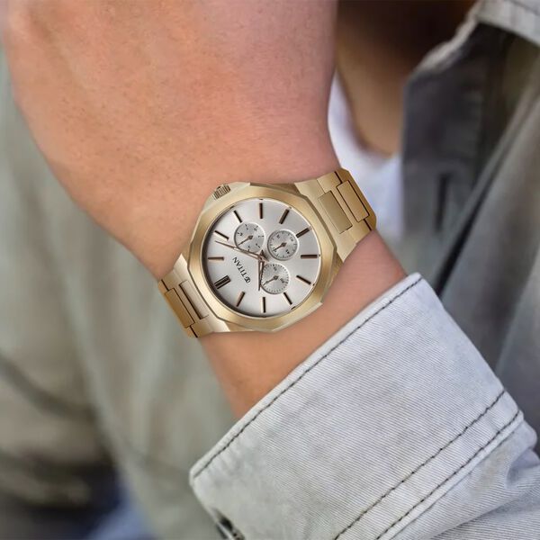 Titan Classic Slim Multifunction Multifunction Silver Dial Carnation Gold Stainless Steel Strap Watch For Men - image number 4