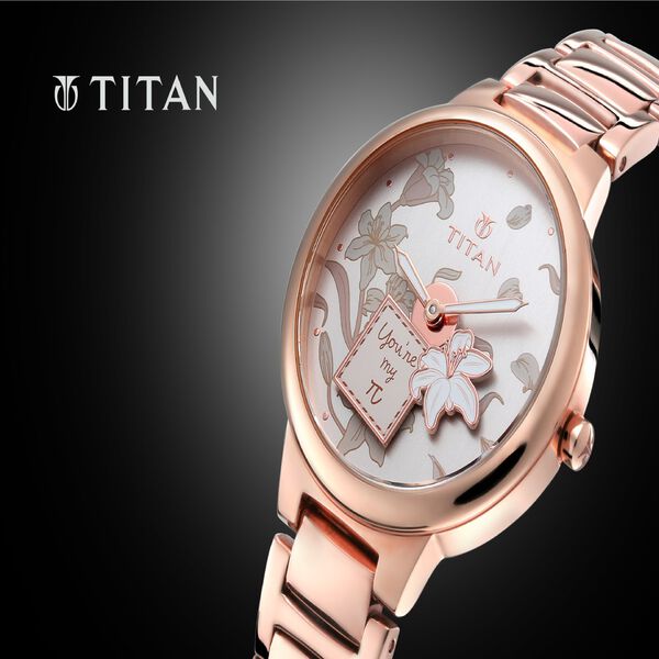 Titan Quartz Analog Off White Dial Stainless Steel Strap Watch for Women - image number 4