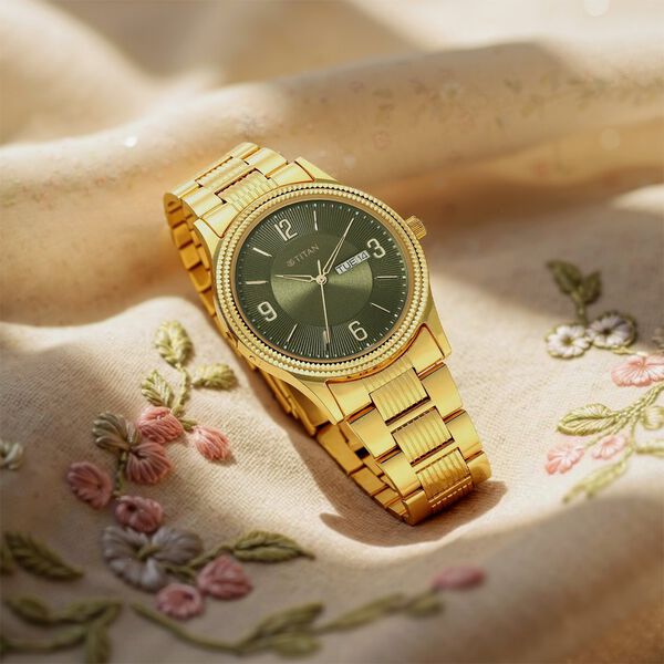 Titan Karishma Green Dial Analog Stainless Steel Strap watch for Men - image number 0
