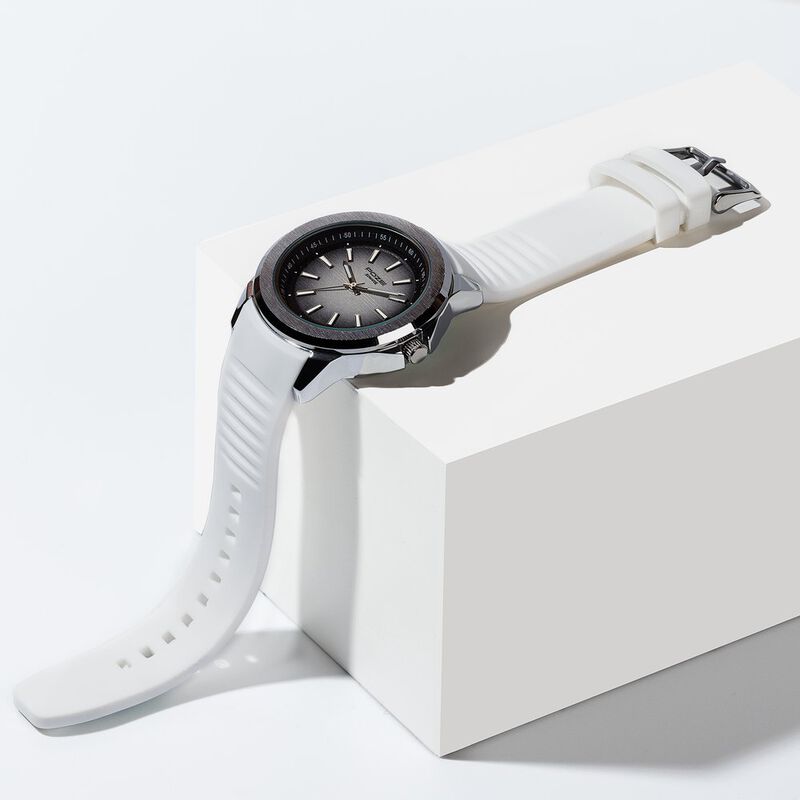 Sonata Poze Quartz Analog White Dial Plastic Strap Watch For Men
