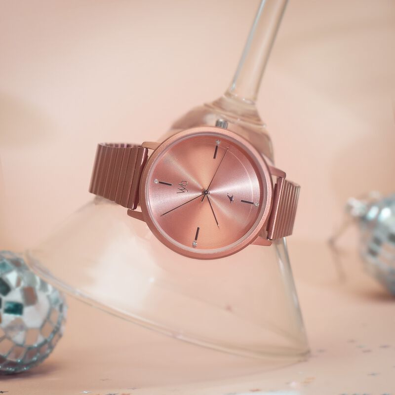 Vyb Bliss By Fastrack Quartz Analog Pink Dial Metal Strap Watch For Girls