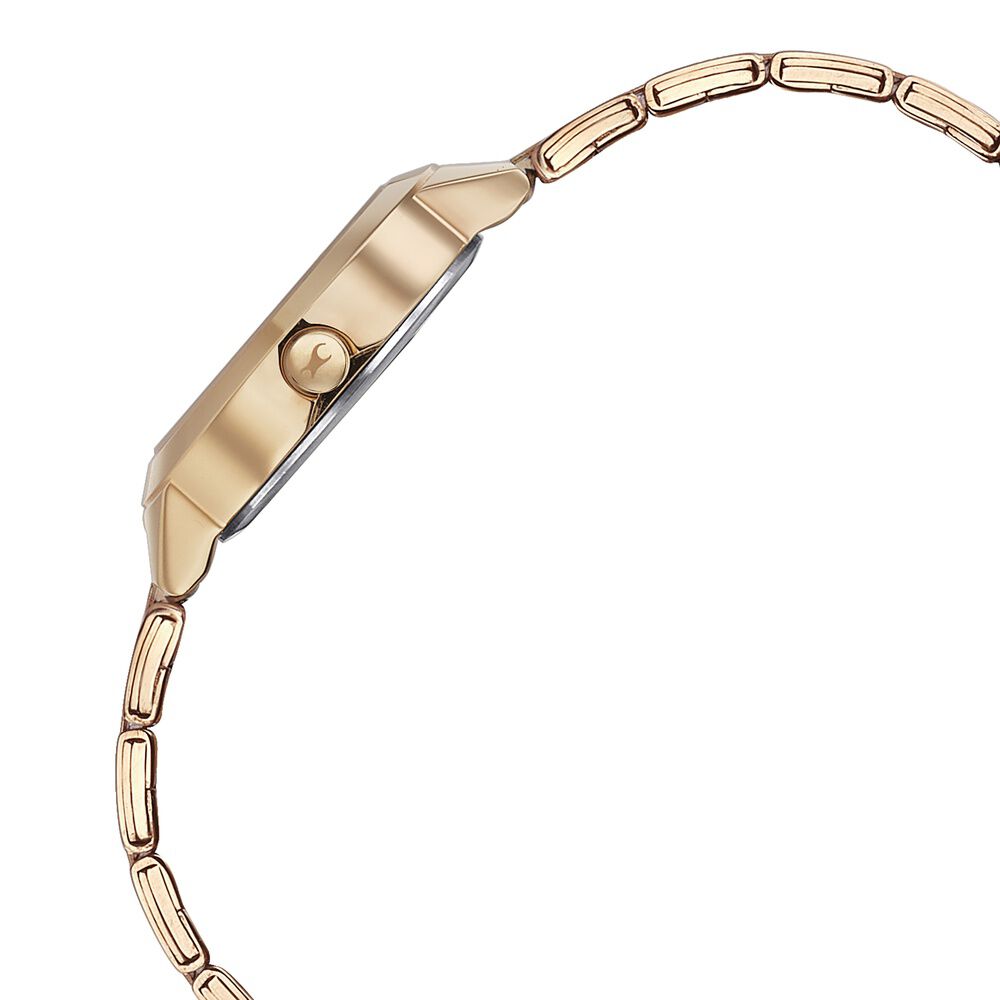 Fastrack 6150 deals