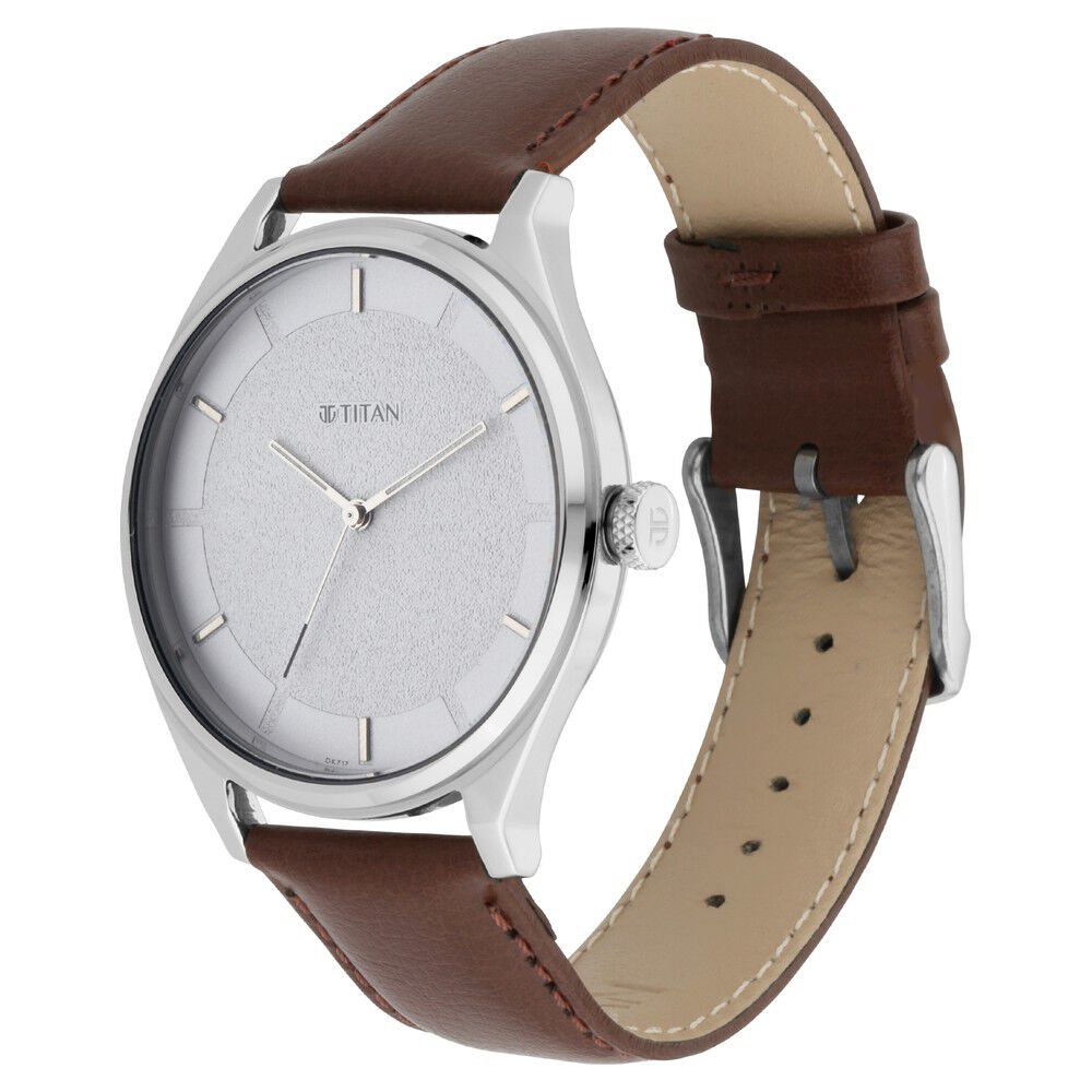 Buy Online Titan Men s Classic Watch Gradient Dial Sleek