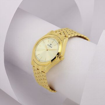 Titan Quartz Analog Champagne Dial Stainless Steel Strap Watch for Men