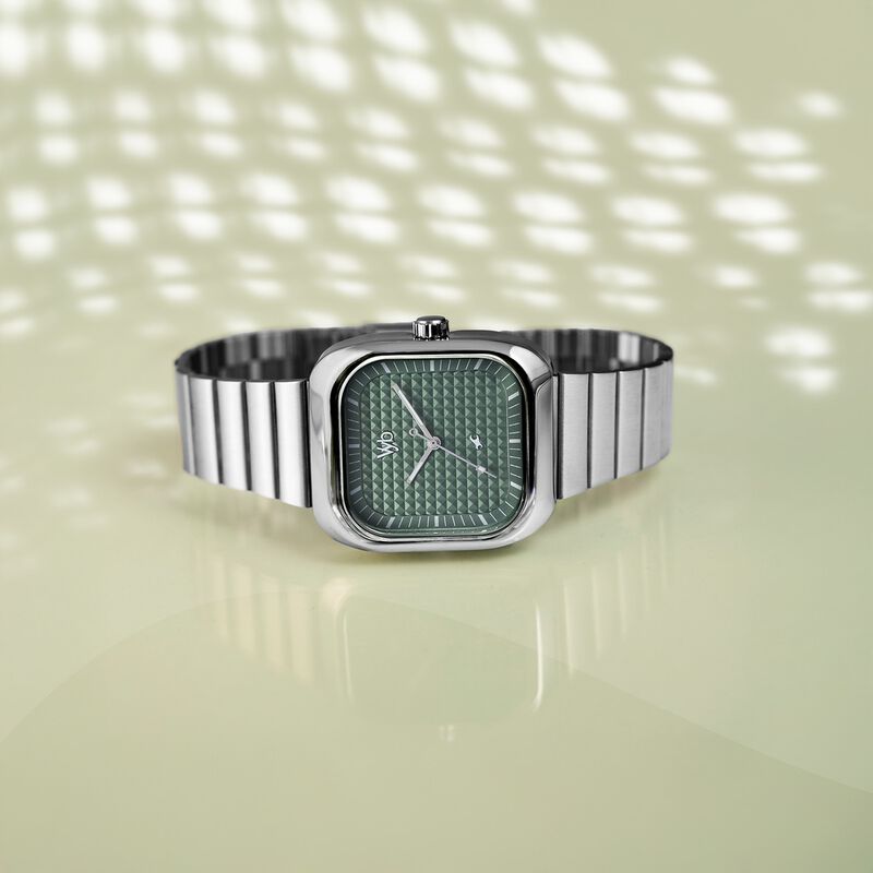 Fastrack Vyb Maverick Quartz Analog Green Dial Metal Strap Watch For Guys