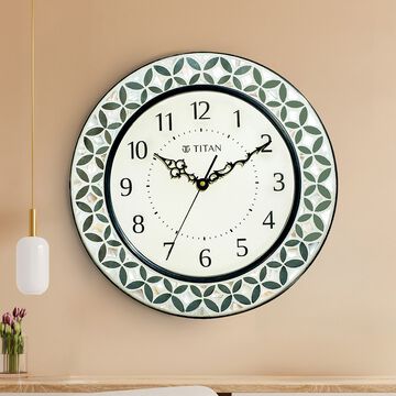 Titan Mosaic Moments - White