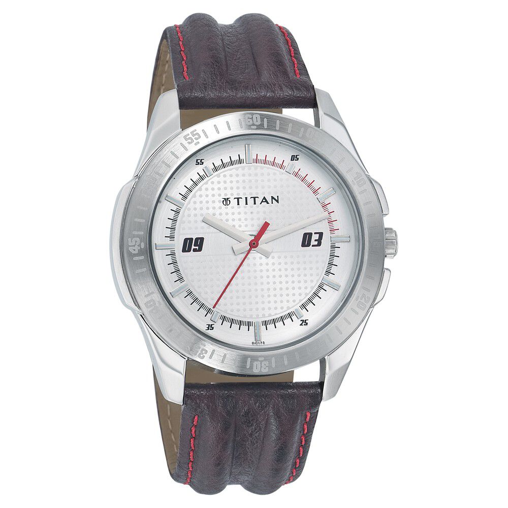 1587sdb titan watch price 2025