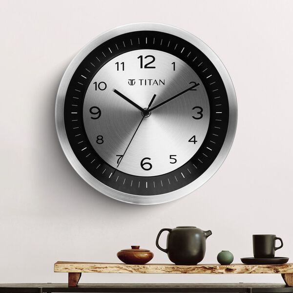 Titan Metallic Wall Clock Silver Dial with Silent Sweep Technology - 25.0 cm x 25.0 cm (Small) - image number 0