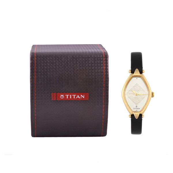 Titan Quartz Analog Silver Dial Leather Strap Watch for Women - image number 4