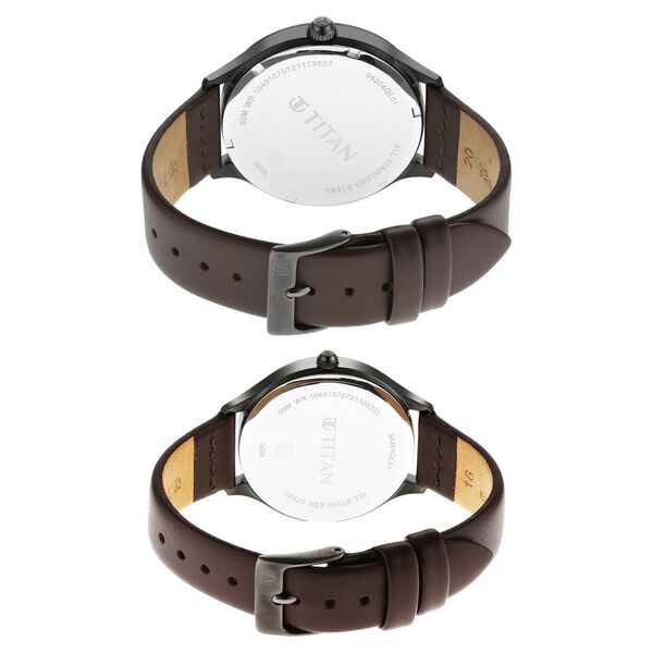 Titan Bandhan Green Dial Analog with Date Leather Strap watch for Couple - image number 4
