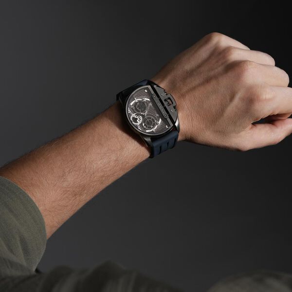 Police Quartz Multifunction Black Dial Blue Silicon Strap Watch For Men - image number 4