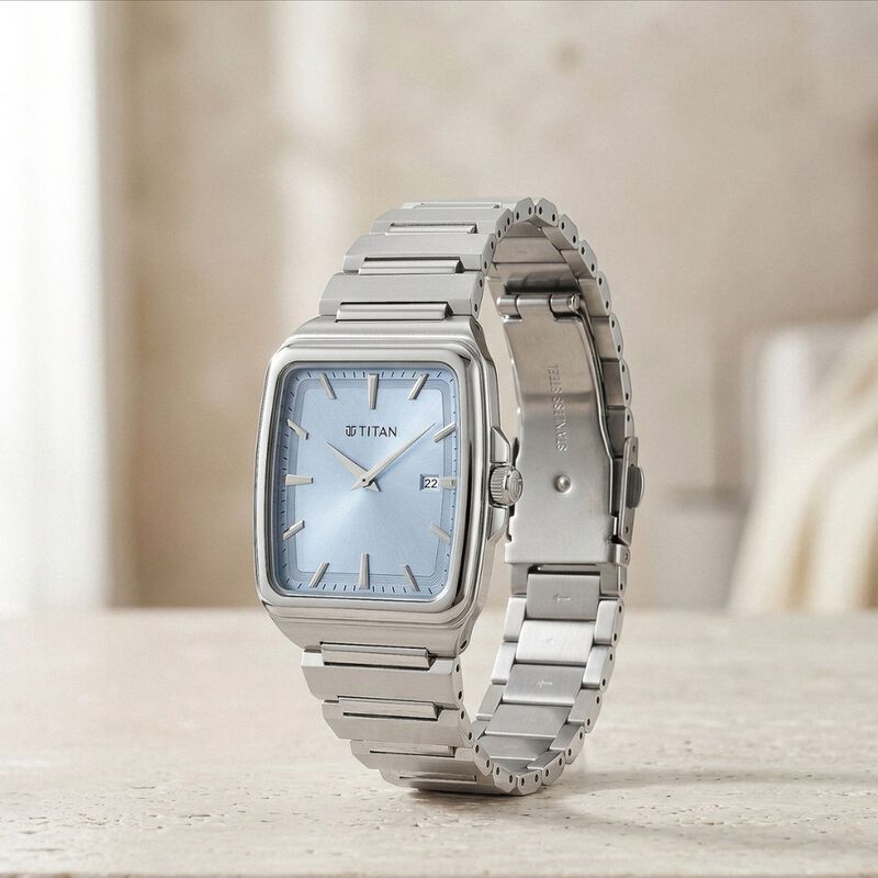 Titan Classique Sleek fit Quartz Analog Executive Style Watch