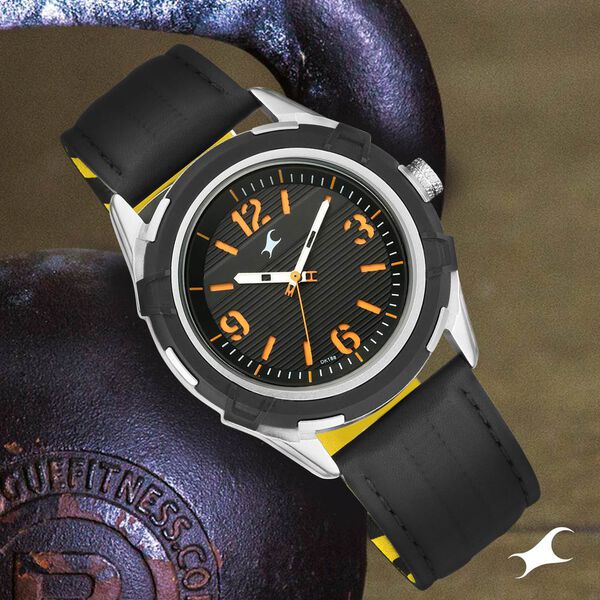Fastrack Fastfit Quartz Analog Black Dial Leather Strap Watch for Guys - image number 0