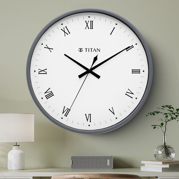 Titan 29.5 cm White Wall Clock: Silent Sweep Technology for Tranquil Living - image number 0