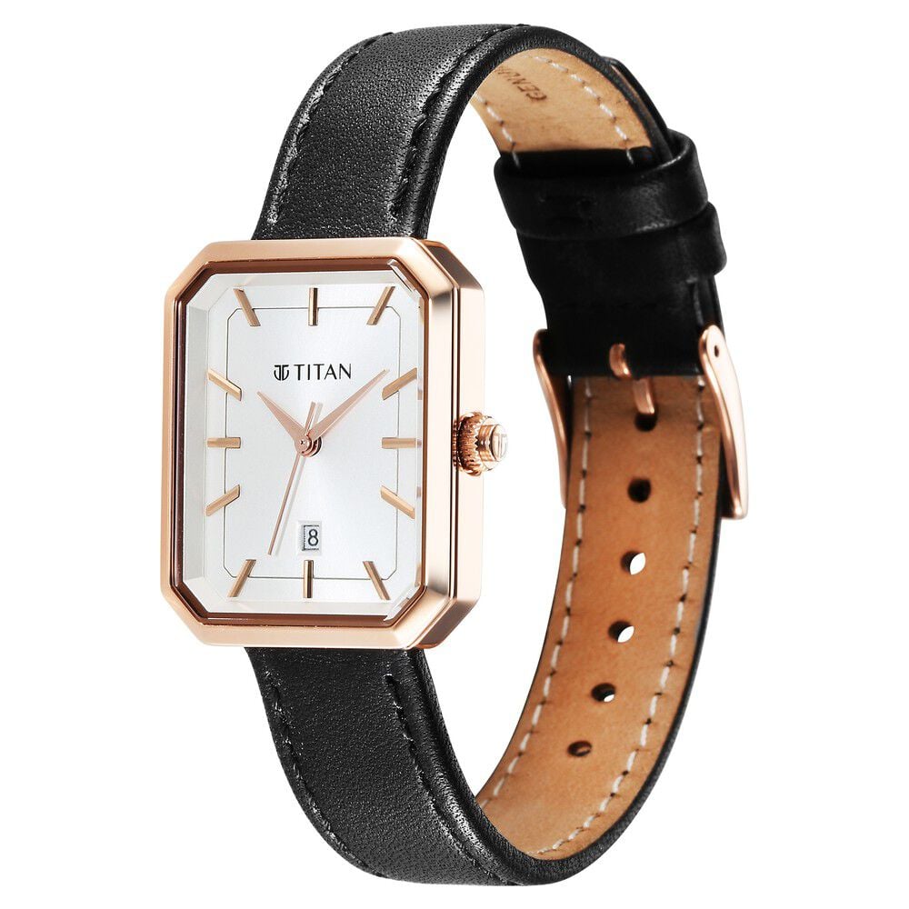 Buy Online Titan Minimalists Quartz Analog with Date Silver Dial