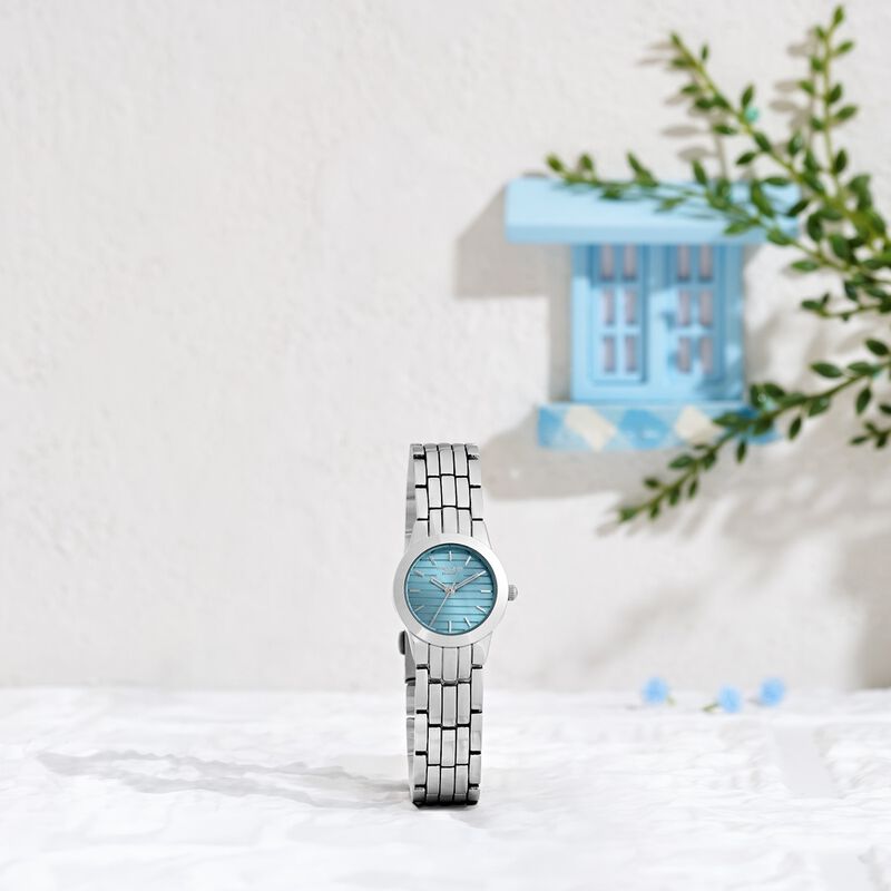 Poze Poze Quartz Analog Blue Dial Silver Metal Strap Watch For Women