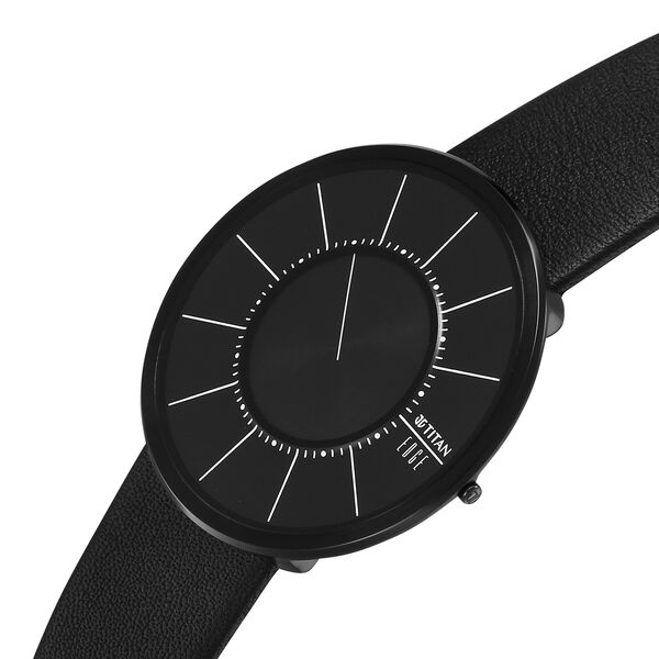 Titan Edge UltraSlim Quartz Analog Black Dial Black Leather Strap Watch For Men - image number 3