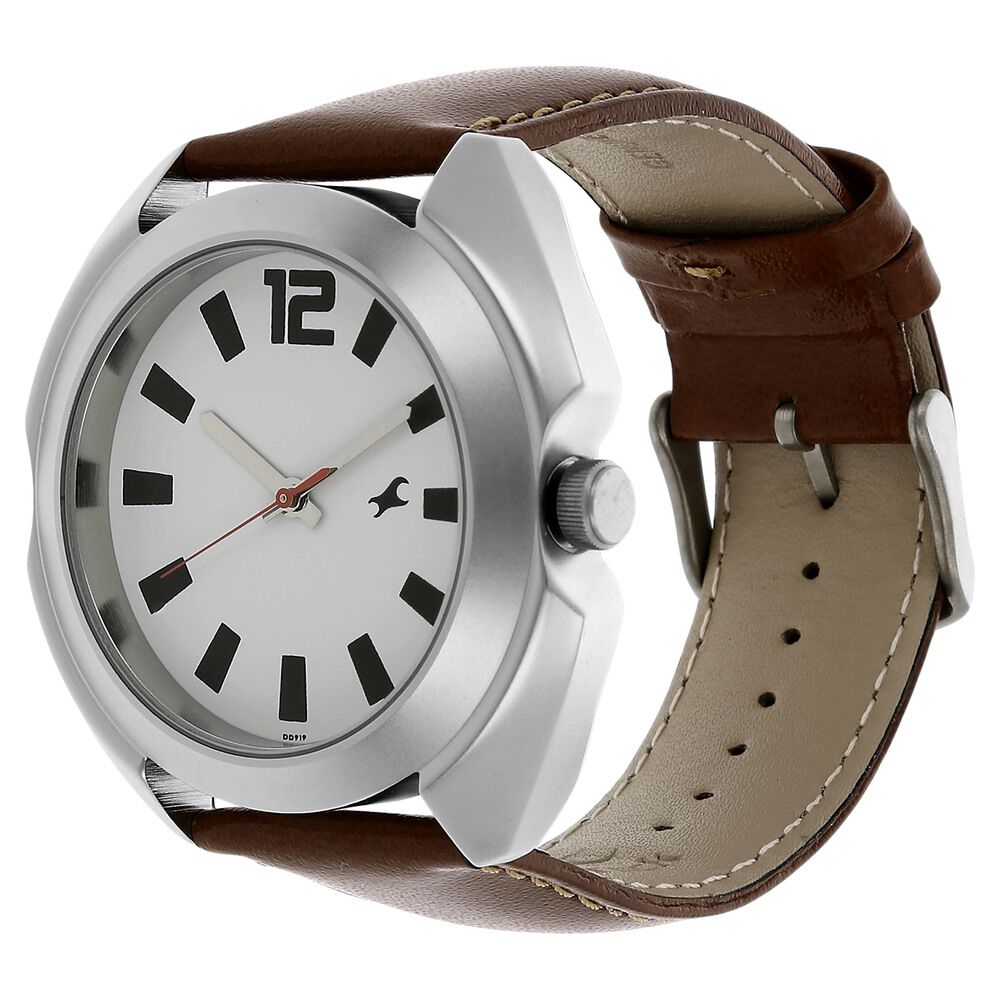 Buy Online Fastrack Quartz Analog White Dial Leather Strap Watch for Guys nr3117sl01 Titan