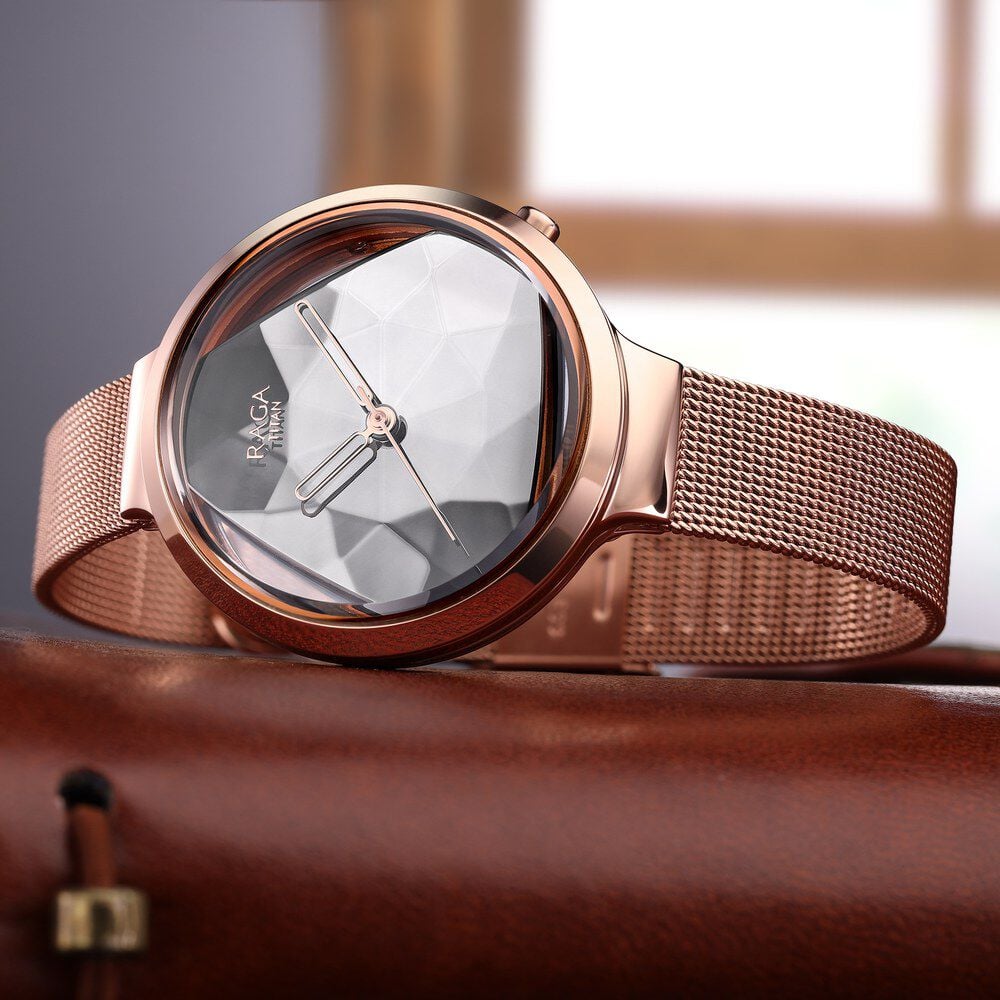 Titan watches for women below 2025 1000