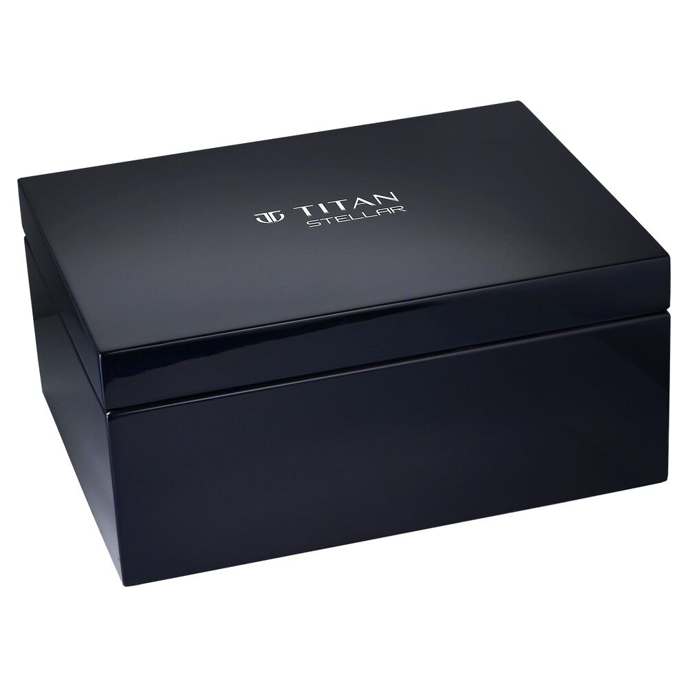 Titan watch gift box cheap