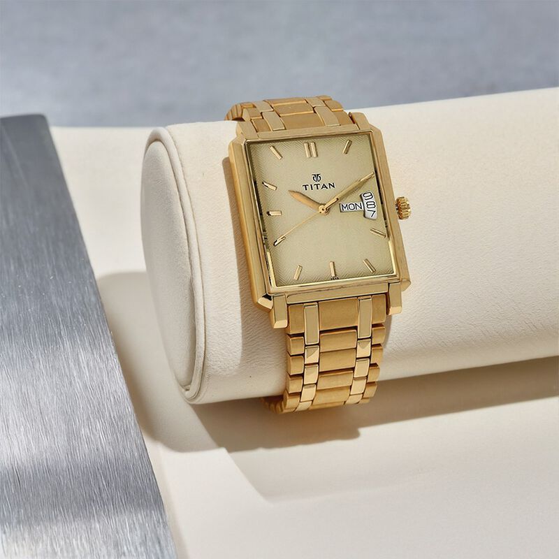Titan Quartz Analog with Day and Date Champagne Dial Stainless Steel Strap watch for Men