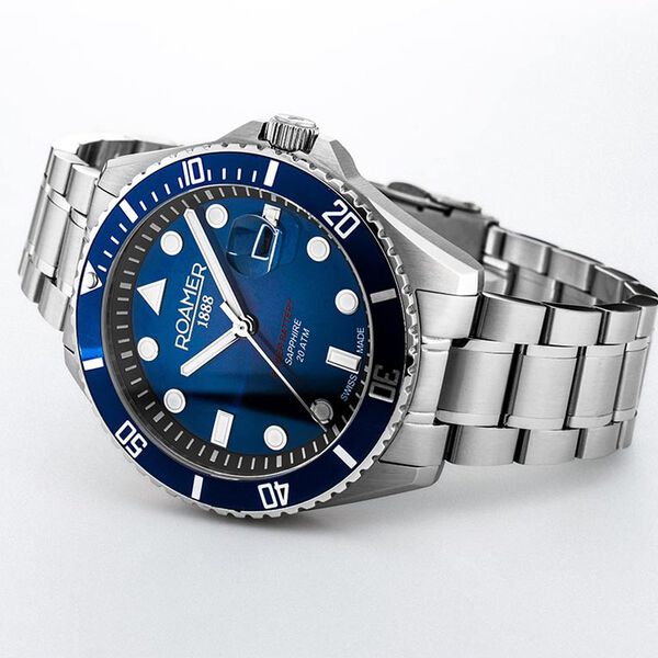 Roamer Pro Diver 200 Quartz Analog with Date Blue Dial Silver Stainless Steel Strap Watch For Men - image number 3