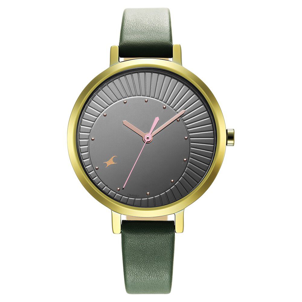 Buy Online Fastrack Style Up Black Dial Leather Strap Watch for Girls ns6230ql01 Titan