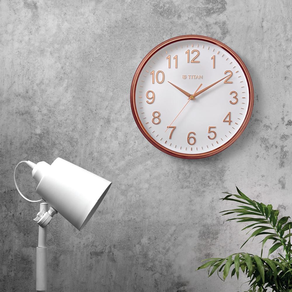 Buy Online Titan Classic White Metallic Finish Wall Clock with
