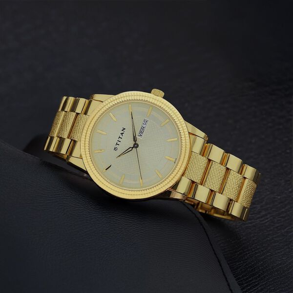 Titan Analog with Day and Date Quartz Champagne Dial Metal Round Stainless Steel Strap watch for Men - image number 0