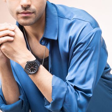 Vyb Orion By Fastrack Quartz Analog Black Dial Metal Strap Watch For Guys