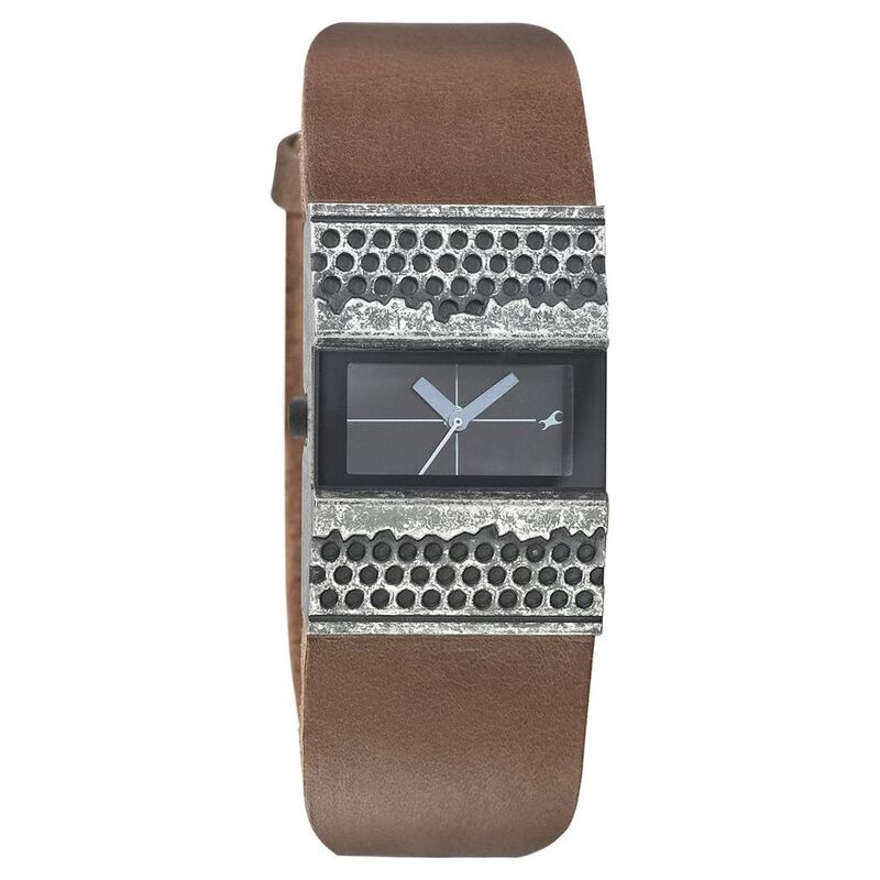 Fastrack Quartz Analog Antique Dial Leather Strap Watch for Girls
