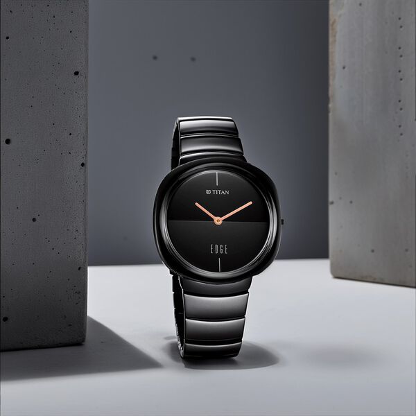 Titan Edge Squircle Quartz in Rich Black with Glossy Ceramic Unisex Watch - image number 6