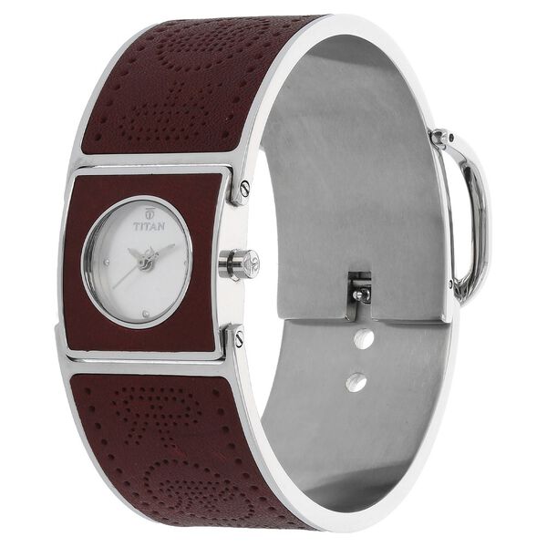 Titan Quartz Analog Silver Dial Leather Strap Watch for Women - image number 1
