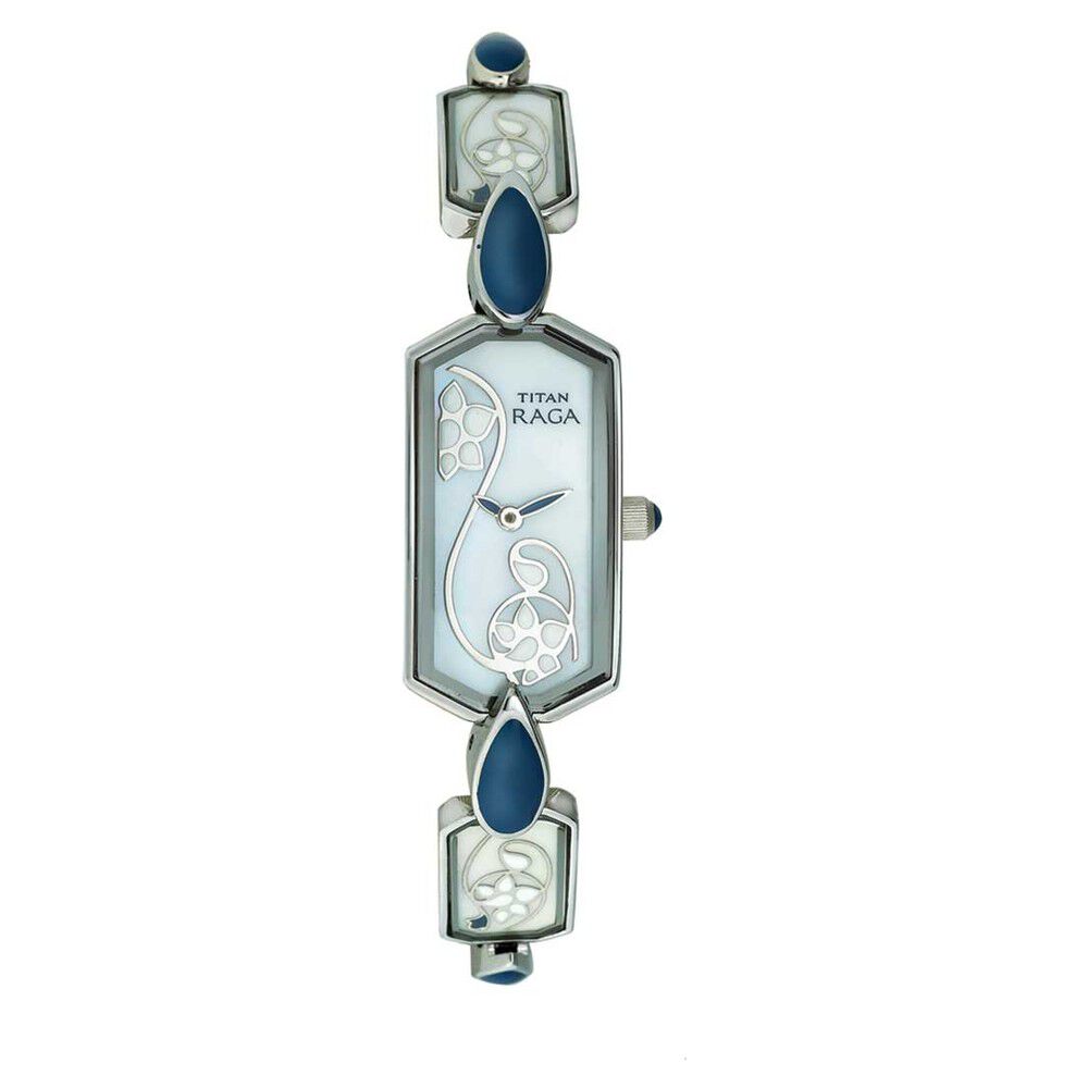 Titan raga diva on sale