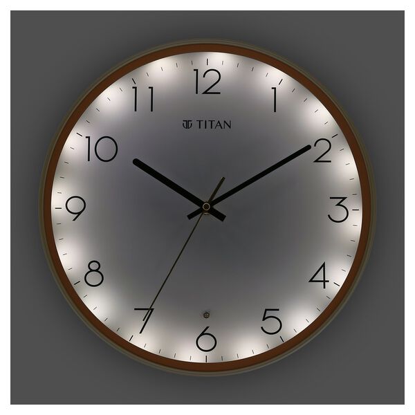 Titan Classic LED Backlit Clock with Silent Sweep Technology 34.5 x 34.5 cm (Medium) - image number 2