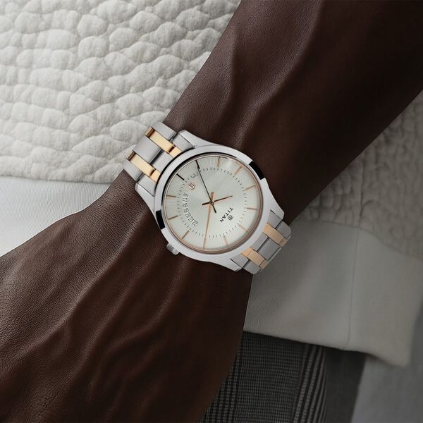 Titan Quartz Analog with Date Silver Dial Stainless Steel Strap Watch for Men - image number 5