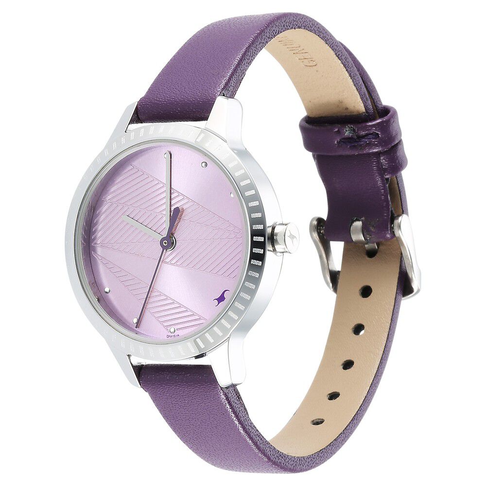Buy Online Fastrack Stunners Quartz Analog Purple Dial Leather