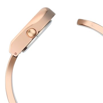 Vyb Striker By Fastrack Quartz Analog Rose Gold Dial Rose Gold Metal Strap Watch For Girls