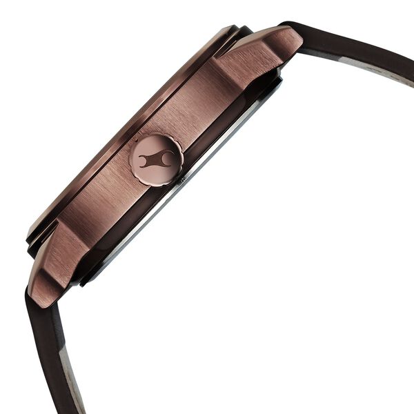 Fastrack Pulse IV Dual Time Analog Watch with Green Dial & Brown Leather Strap For Guys - image number 4