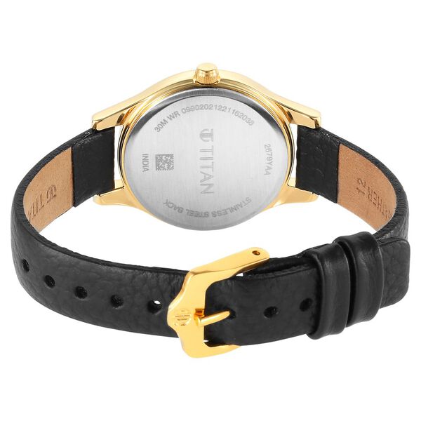 Titan Karishma White Dial Analog Leather Strap watch for Women - image number 4