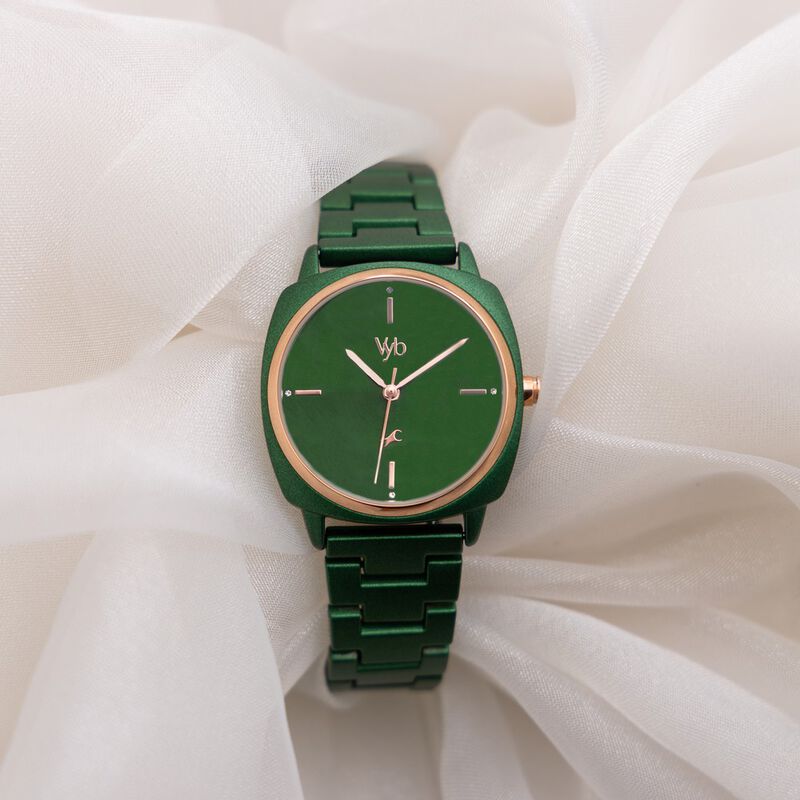 Fastrack Vyb Slayer Quartz Analog Green Dial Metal Strap Watch for Girls