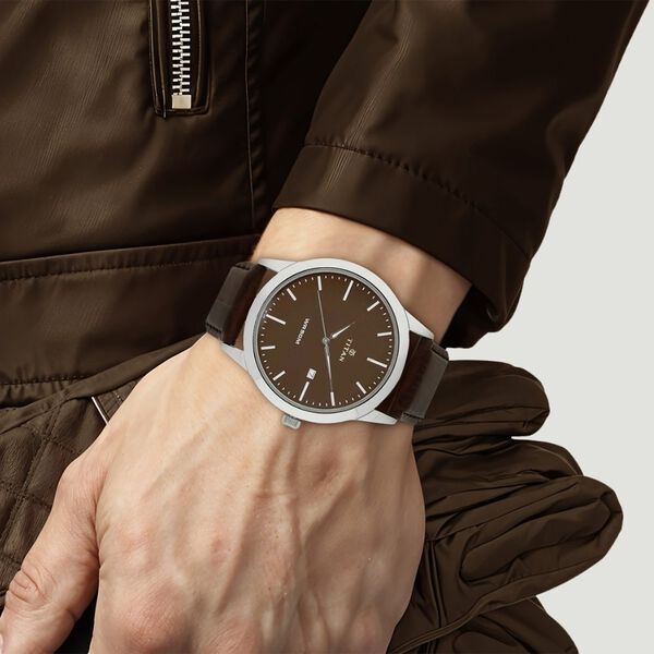 Titan Quartz Analog with Date Brown Dial Leather Strap Watch for Men - image number 4