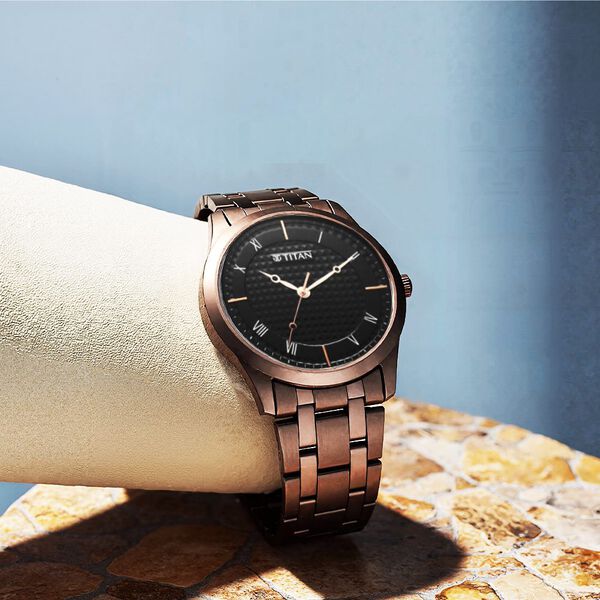 Titan Karishma Black Dial Watch for Men - image number 0